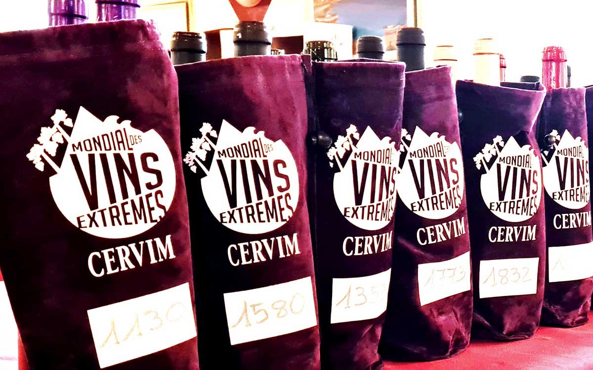 Los Vinos Canarios Triunfan en los Premios CERVIM 2024: